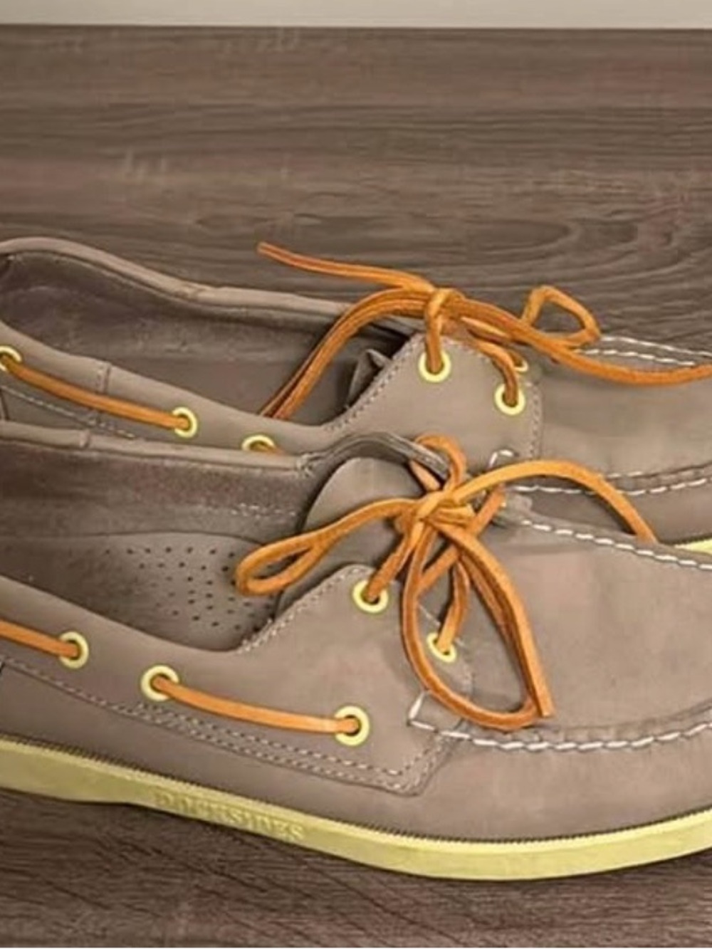 Sebago Men's Tan Leather Boat Shoes with Orange Laces